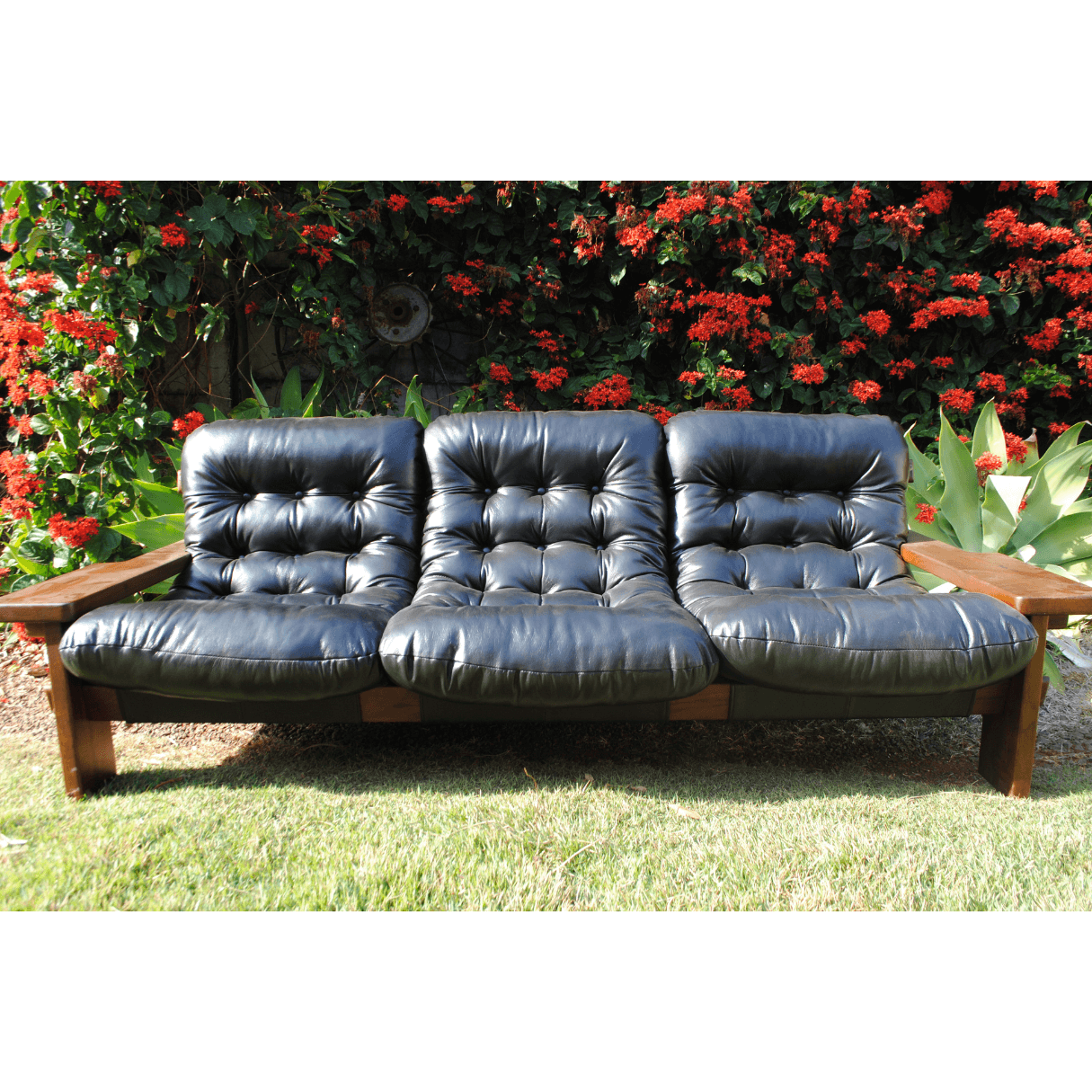 Jean gillon sofa deals