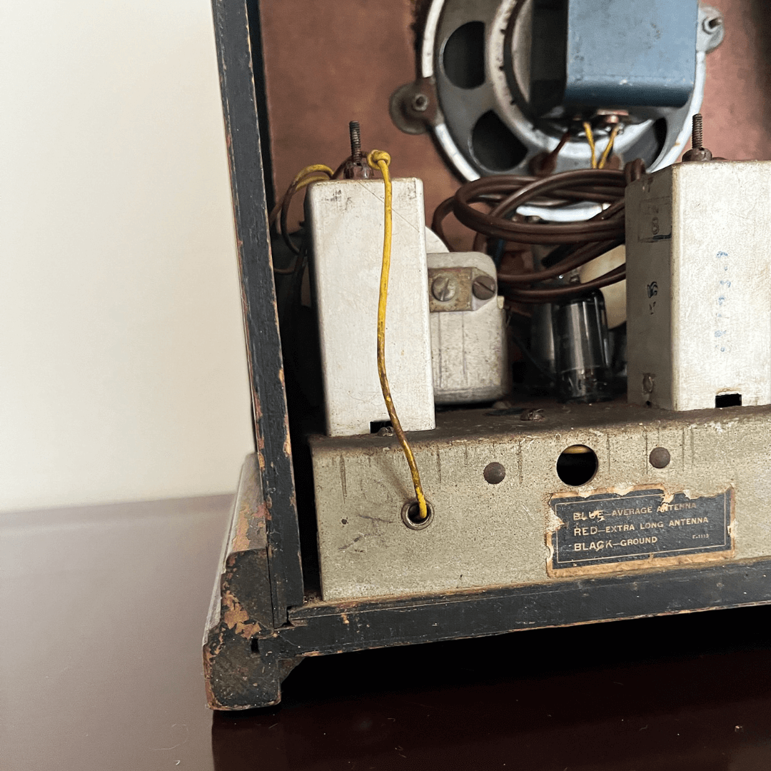 Rádio Atwater Kent Cathedral 165 de 1933