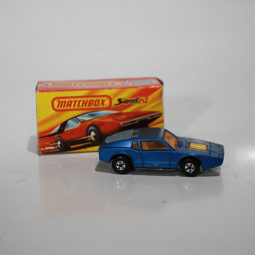 Miniatura Colecionável do Carro Saab Sonett 3 Matchbox Superfast