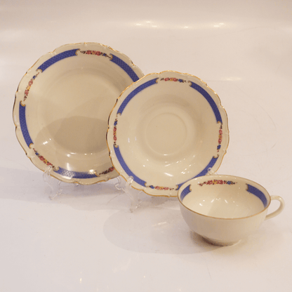 Trio de Chá em Porcelana da Checoslováquia