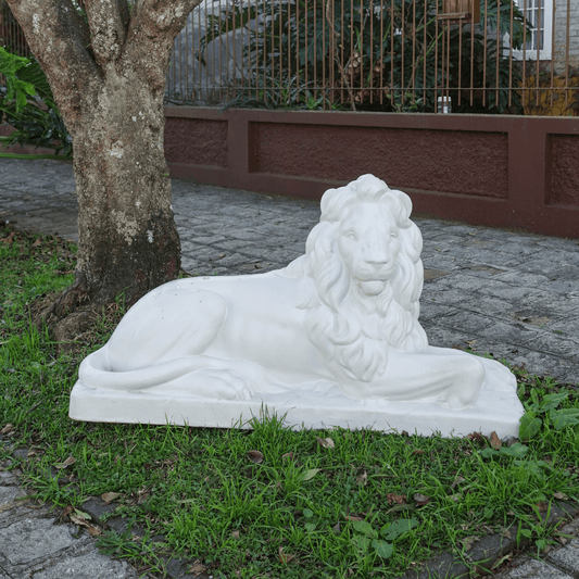 Escultura Leão em Tamanho Natural feito em Fibra