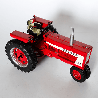 Trator Miniatura Modelo Case IH Farmall 656 Cnh America