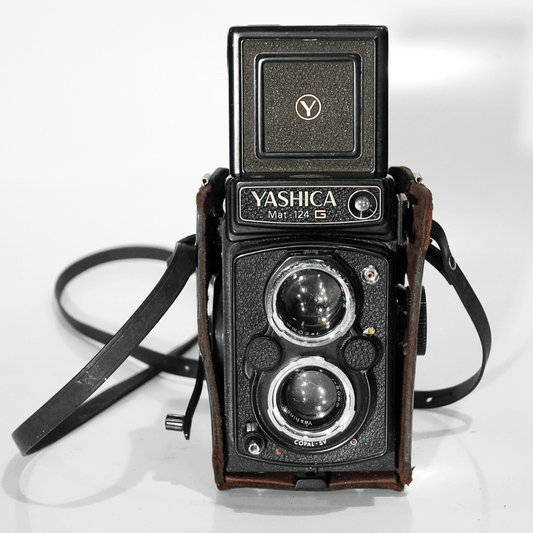 Câmera Fotográfica Yashica Mat 124