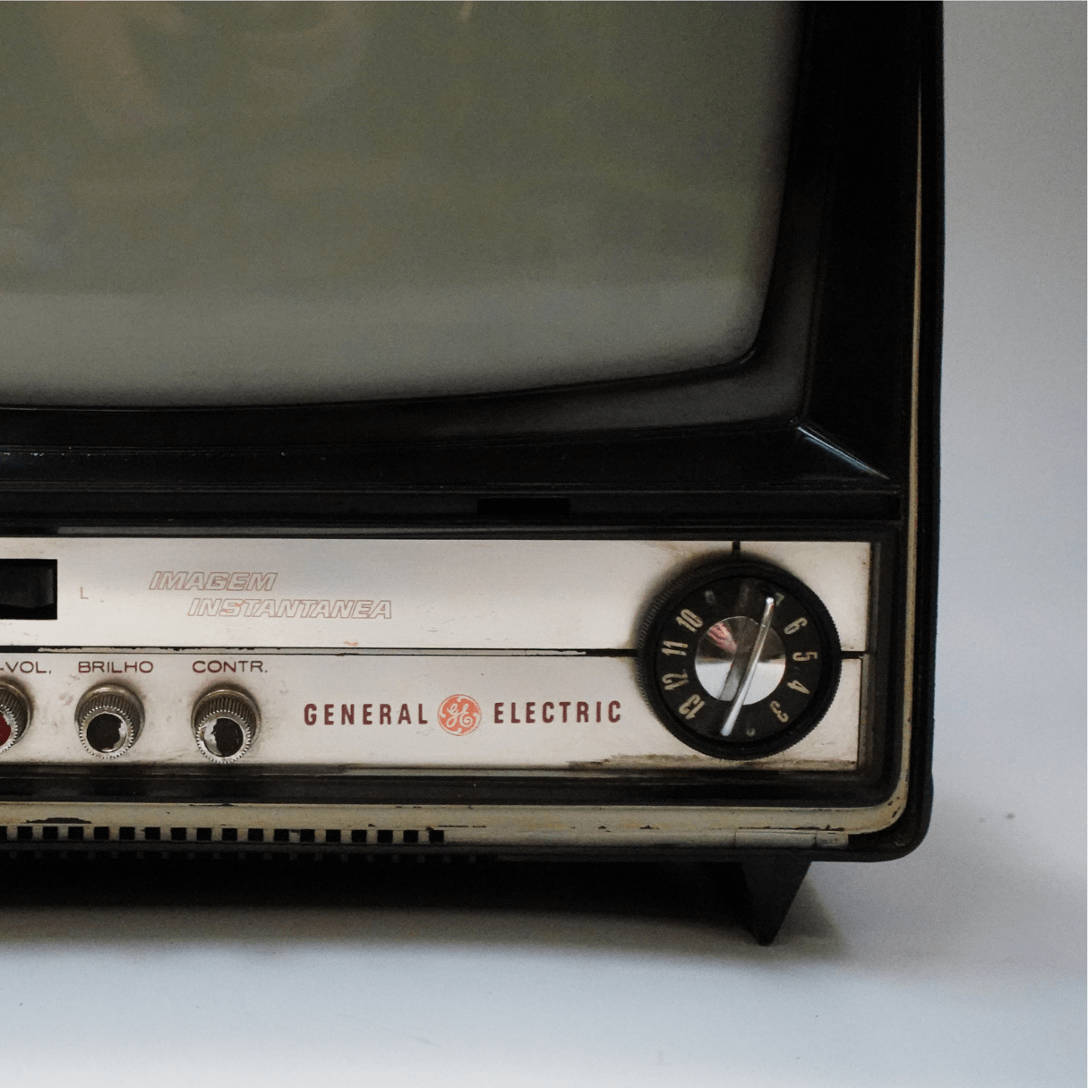 Televisão Escort da General Electric dos anos 1960