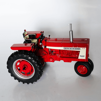 Trator Miniatura Modelo Case IH Farmall 656 Cnh America