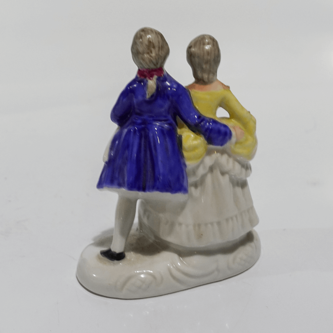 Escultura Casal em Porcelana Original