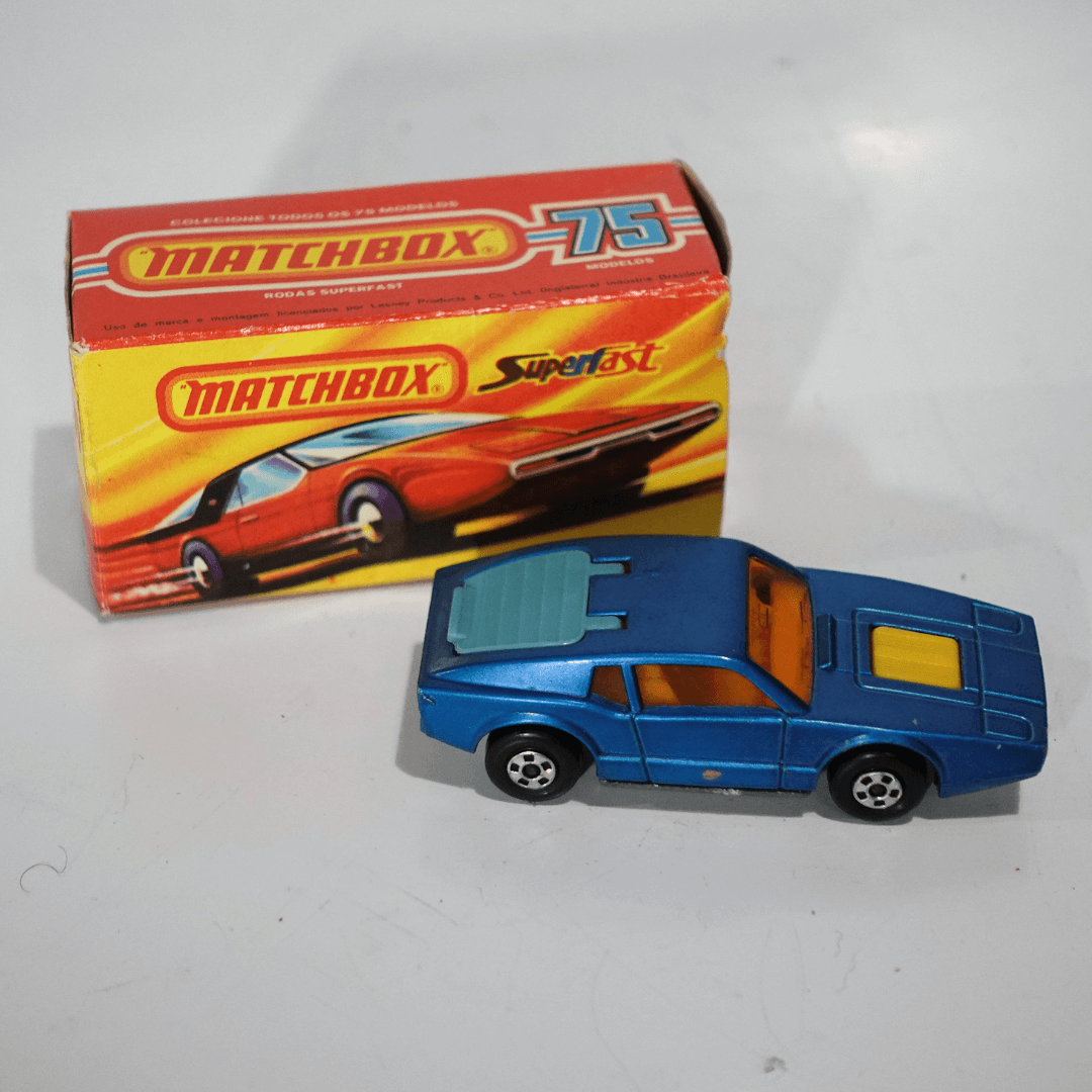 Miniatura Colecionável do Carro Saab Sonett 3 Matchbox Superfast