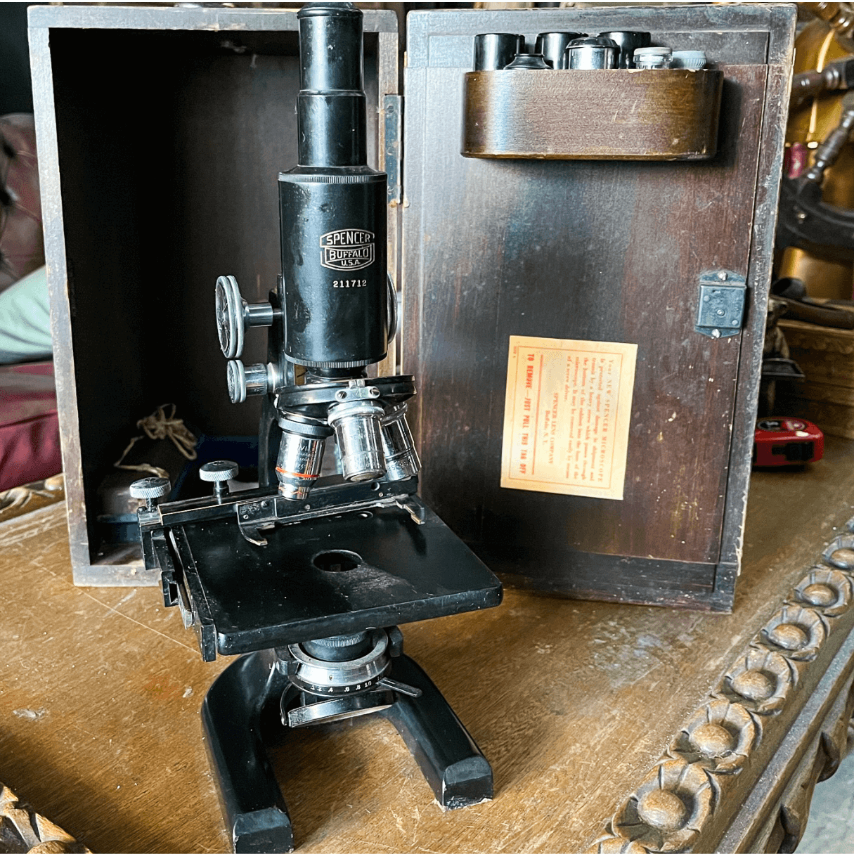 Microscópio Antigo Buffalo de 1949