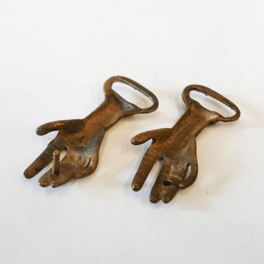 Abridor de Garrafas Vintage - Mãos de Bronze
