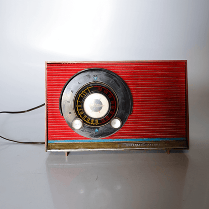 Radio Antigo General Electric dos anos 1950