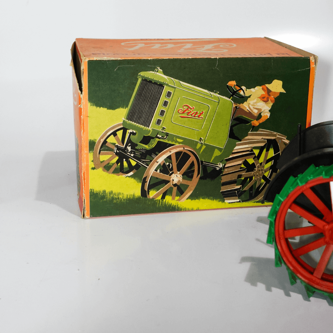 Brinquedo Antigo Colecionável - Trator 1919 Fiat 702 na Caixa Original