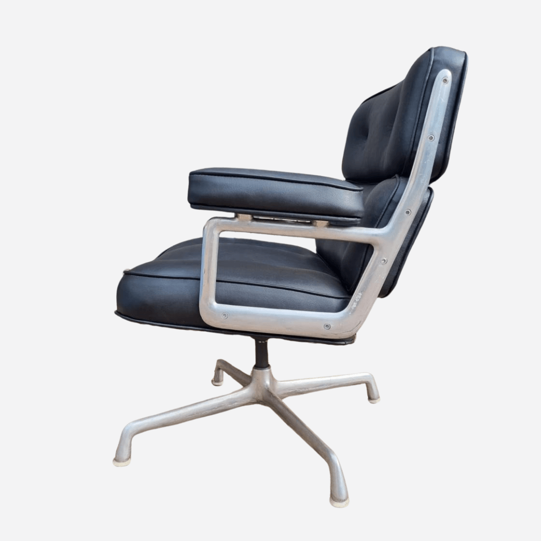 Cadeira Executiva de Charles Eames ES204 - anos 1960