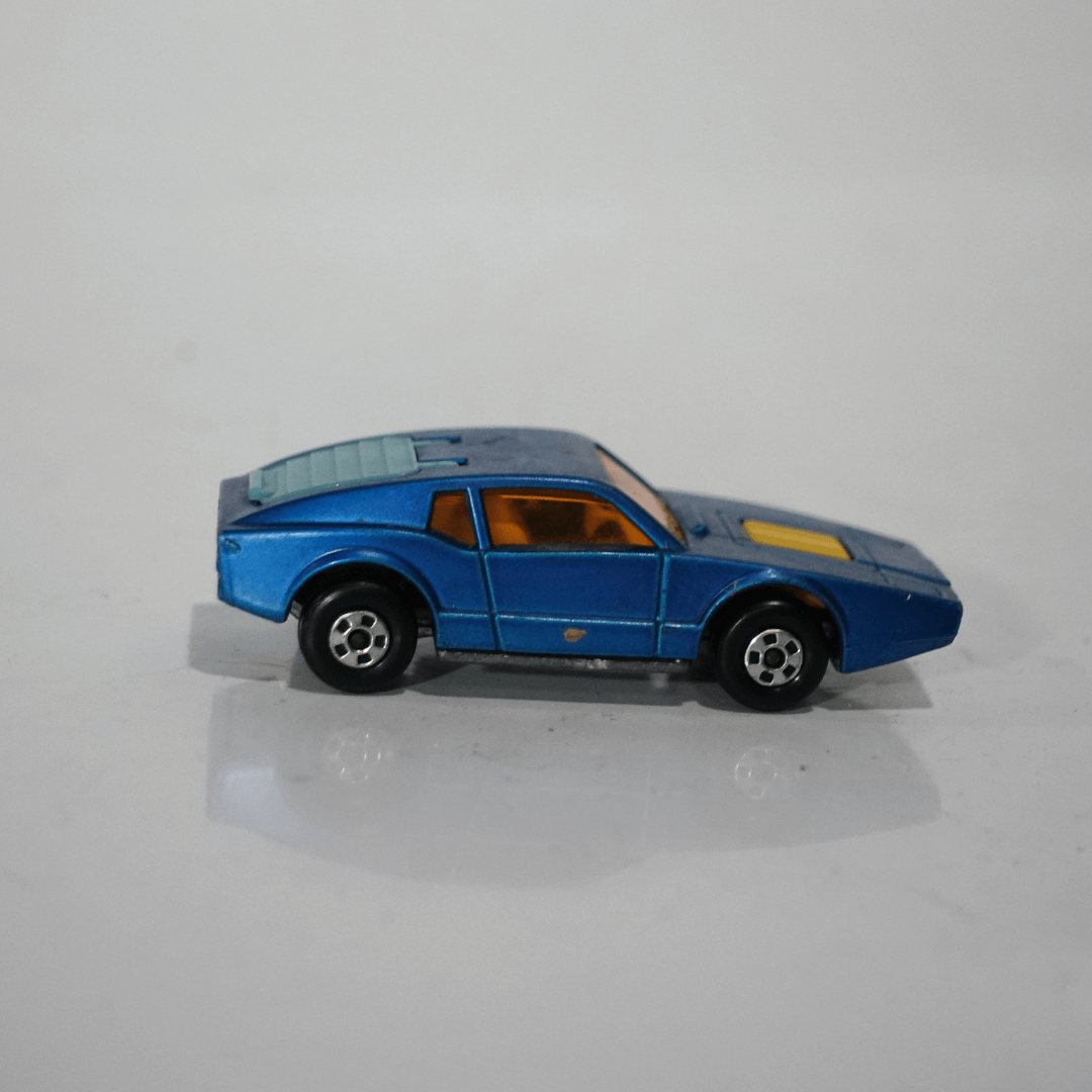 Miniatura Colecionável do Carro Saab Sonett 3 Matchbox Superfast