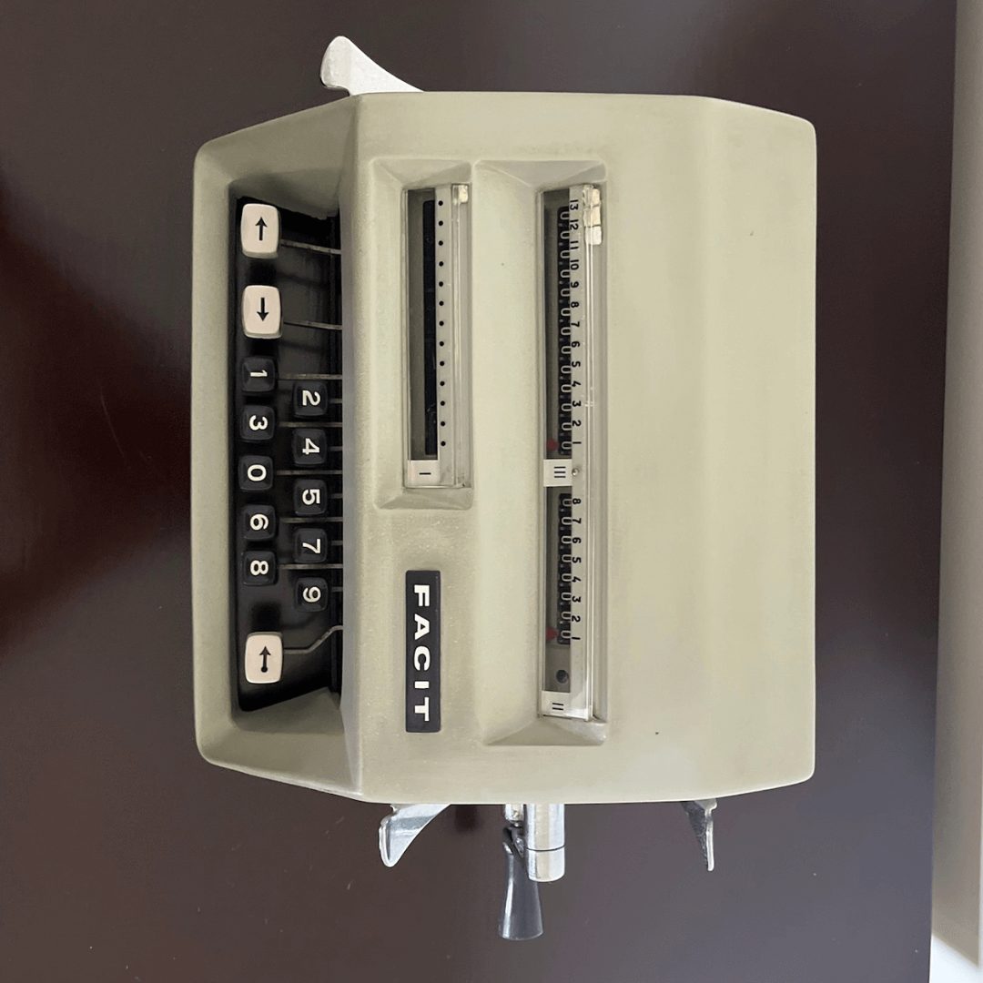 Máquina de Cálculo Facit C1-13 dos anos 1960