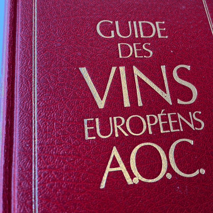 Livro 'Guide des Vins Européens A.O.C' de 1980