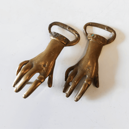 Abridor de Garrafas Vintage - Mãos de Bronze