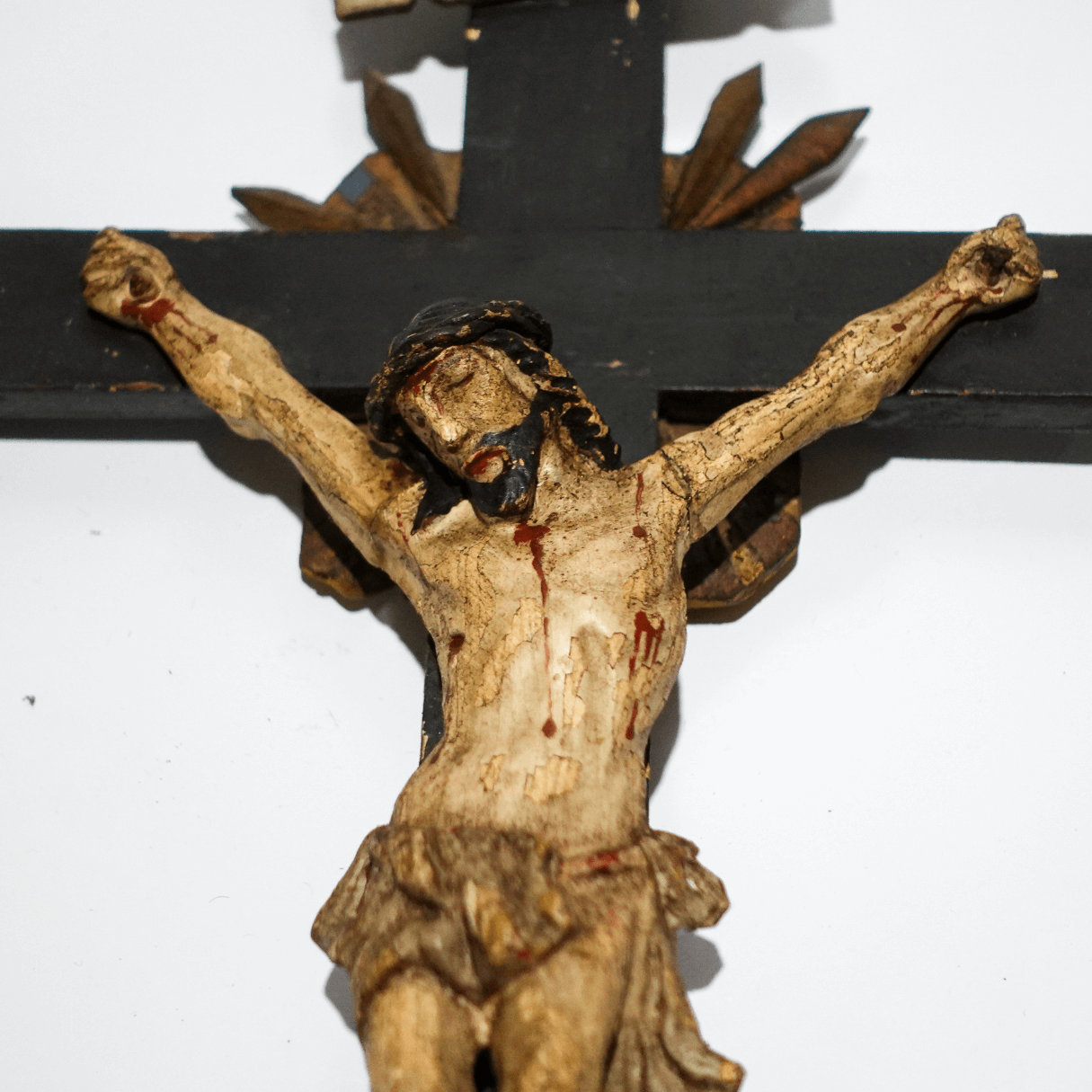 Antigo Crucifixo do século XVIII