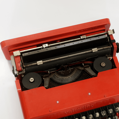 Máquina de Escrever Olivetti Valentine de 1969