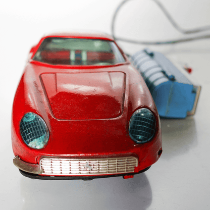 Miniatura Ferrari Antiga Colecionável de 1960