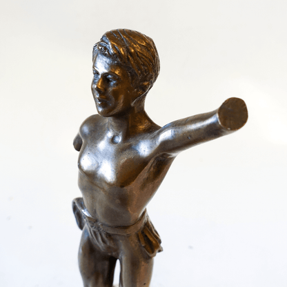 Escultura Vintage Atleta Olímpico em Bronze