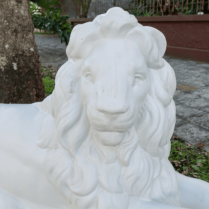 Escultura Leão em Tamanho Natural feito em Fibra