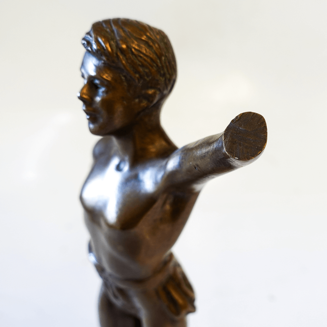 Escultura Vintage Atleta Olímpico em Bronze