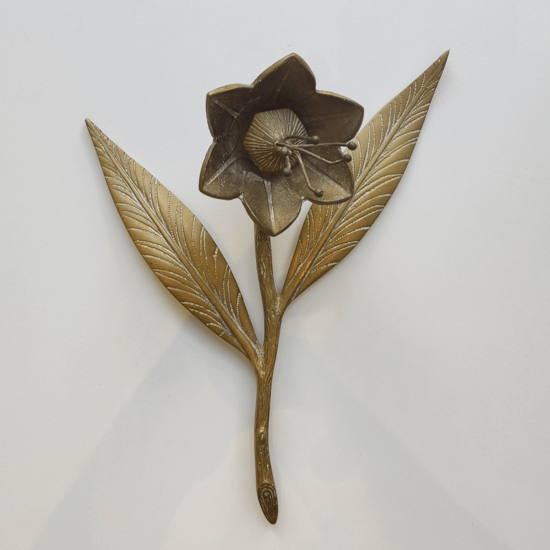 Flor Vintage em Bronze dos anos 1950