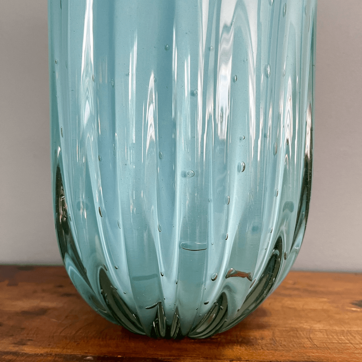 Vaso Vintage Azul em Murano Opalinado dos anos 1980