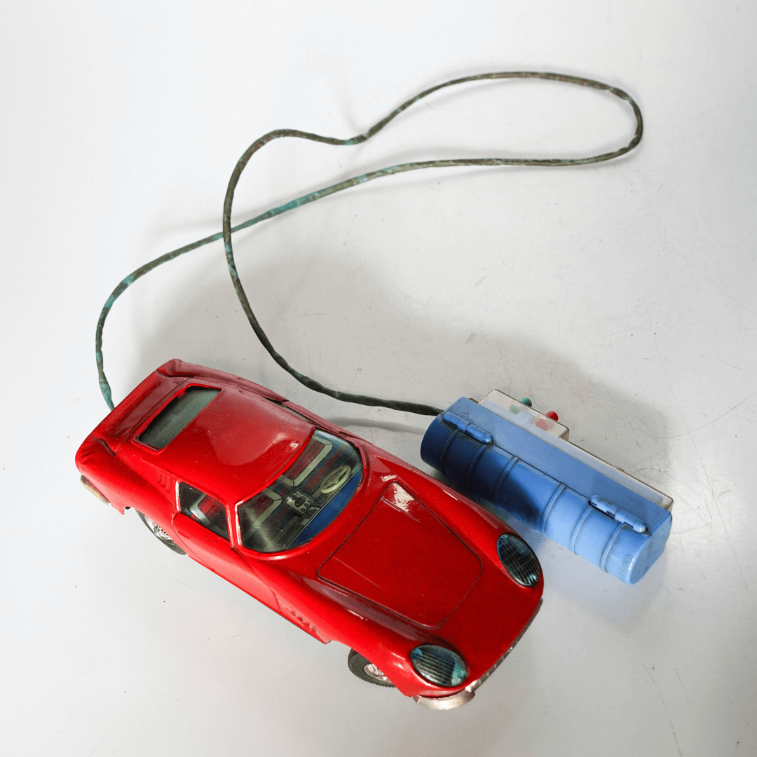 Miniatura Ferrari Antiga Colecionável de 1960