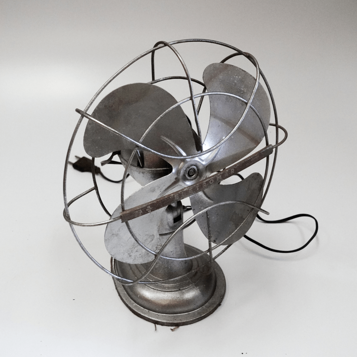 Ventilador Westinghouse Eletromar dos anos 1950 - Design Futurista