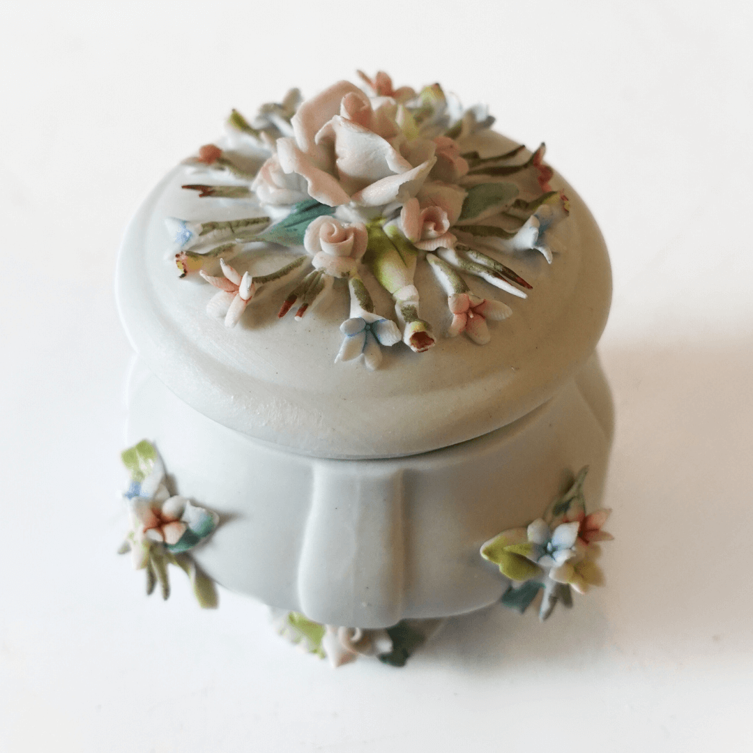 Porta Joias Vintage em Porcelana Capodimonte