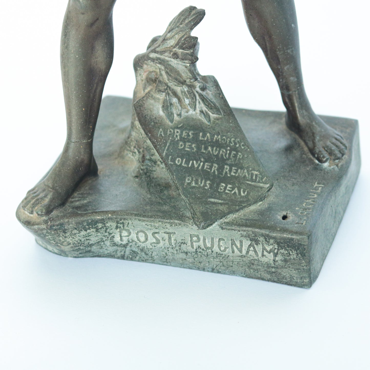 Escultura "Post Pugnam" de Émile Louis Picault de 1910